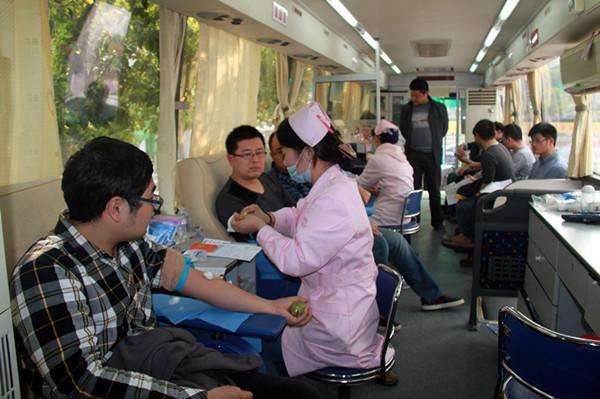 競爭惡劣，獻(xiàn)血車價格也不能成為搶奪市場的主要因素